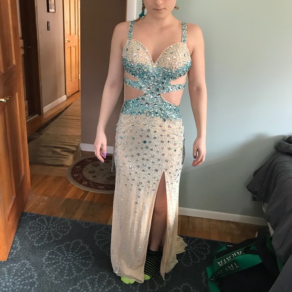 Prom Dress - Picture 5 of 5
